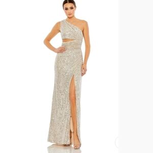 Mac Duggal Gown Womens  Size 2 Champagne Stretch Sequin Maxi Dress